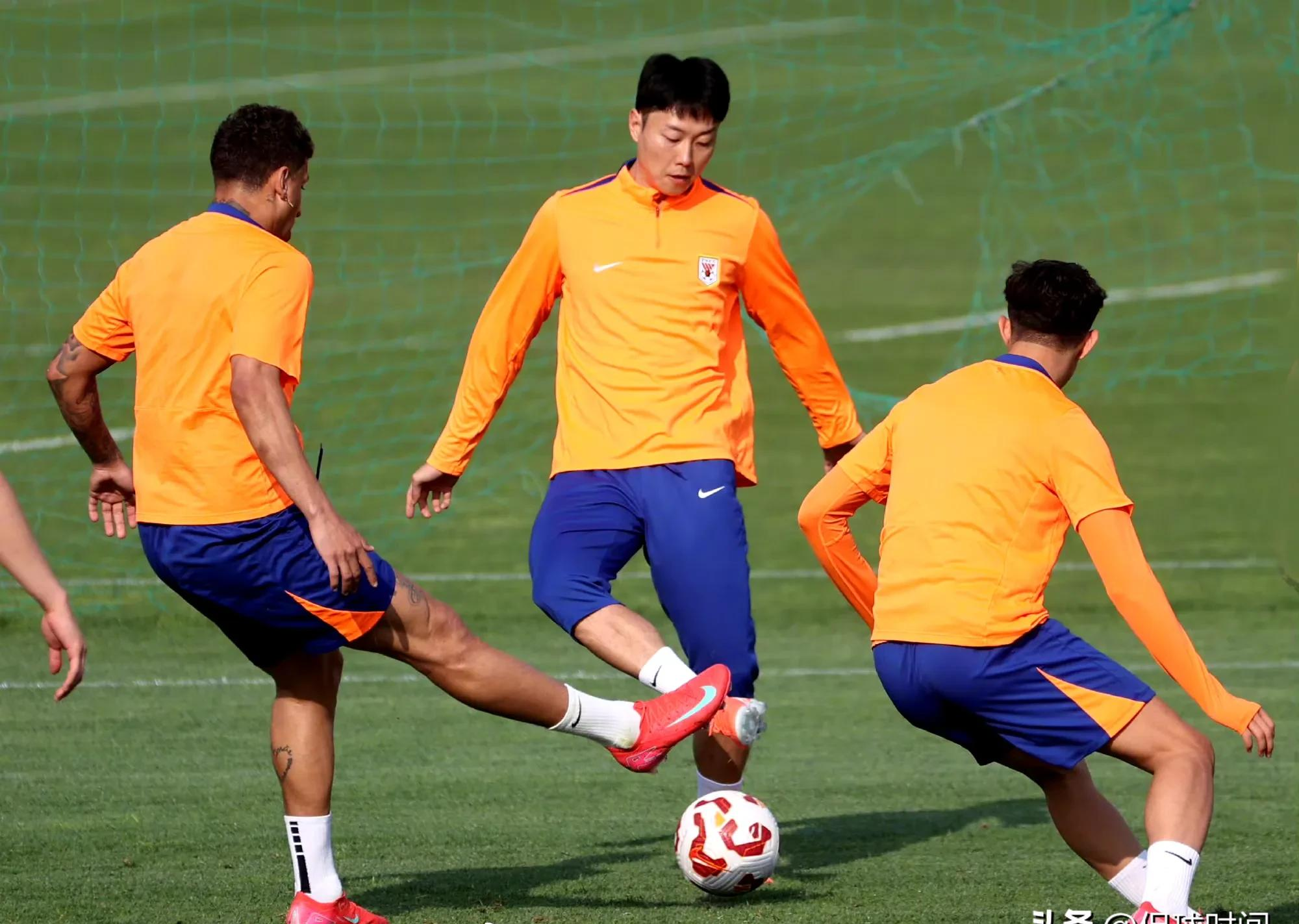 北京国安发布备战花絮；冲刺阶段绝杀压哨；NBA季后赛任务艰巨；赛季目标并未改变的简单介绍