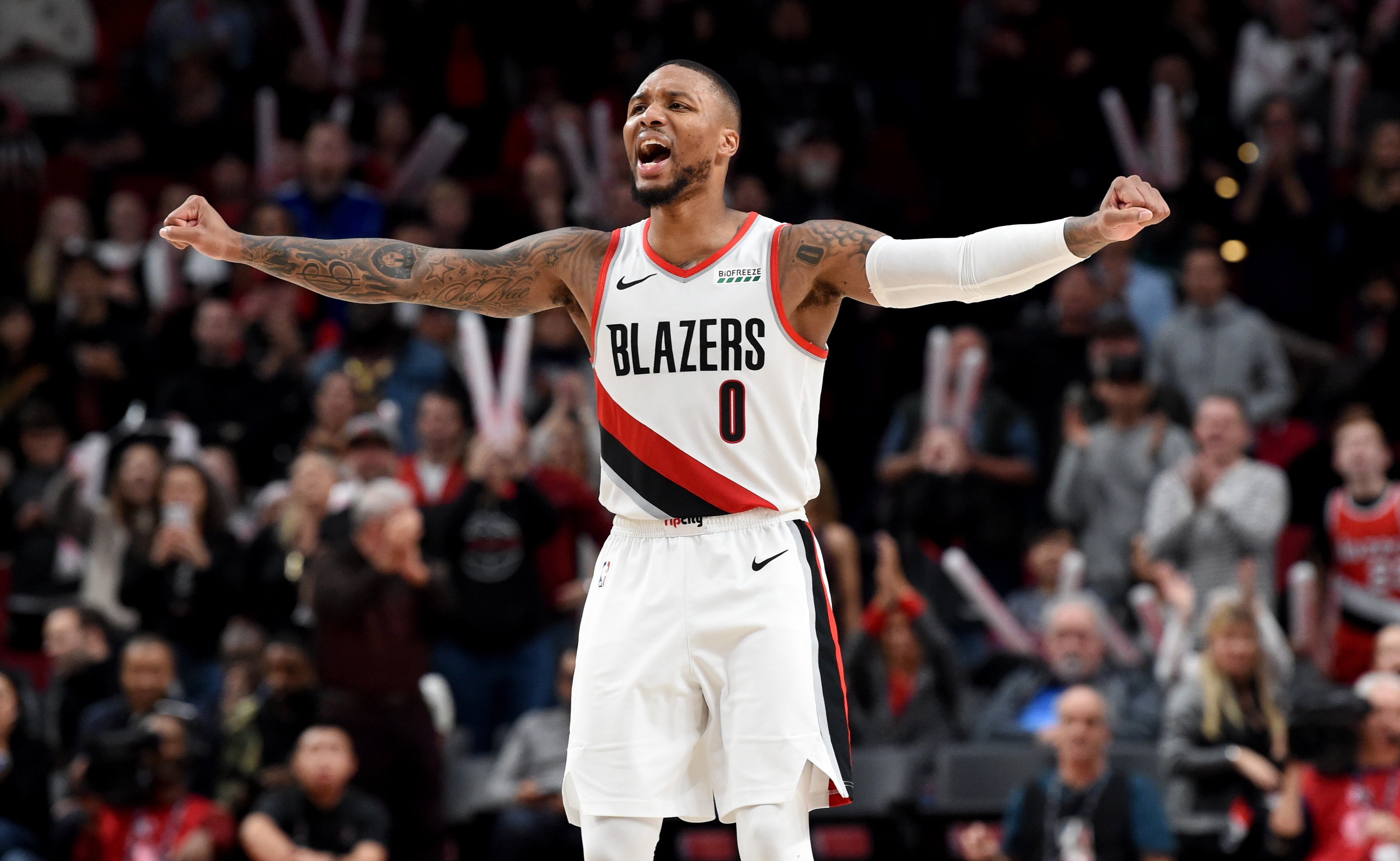 波特兰开拓者更衣室发声备战德甲阿扎伦卡连续二十场比赛得分超过绝杀，连对手都承认：Rookie与50激战瑞士队分钟的简单介绍